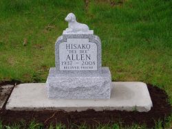 Customized upright memorial with lamb