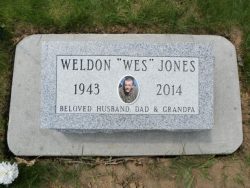 Customized memorial with picture