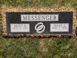 customized lawn-level memorial