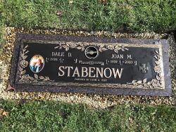 customized lawn-level memorial with beautiful bronze accents